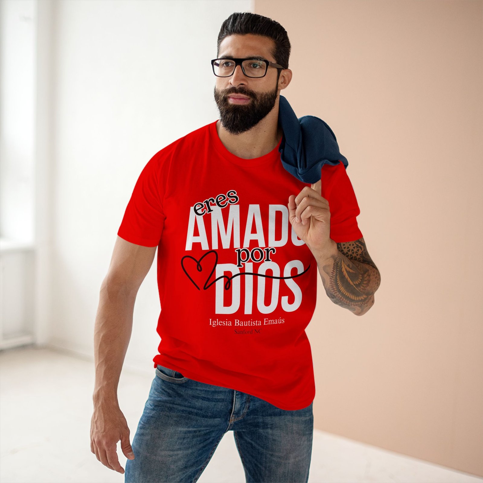 ERES AMADO POR DIOS - Inspirational Christian Tee for Men and Women