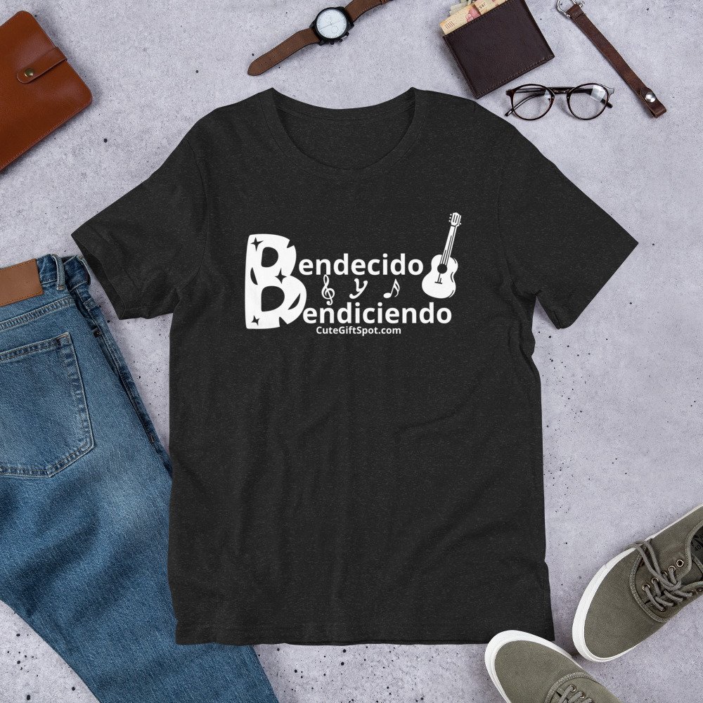 Bendecido y Bendiciendo Camiseta Unisex t-shirt